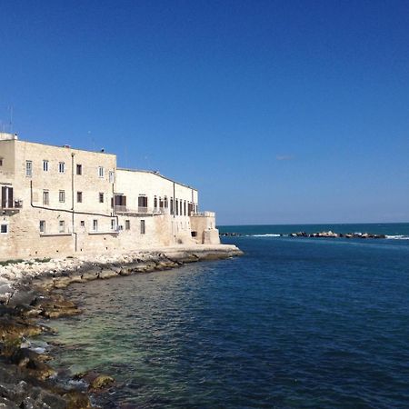 Lilla B&B Luxury Apartments Molfetta Exteriör bild